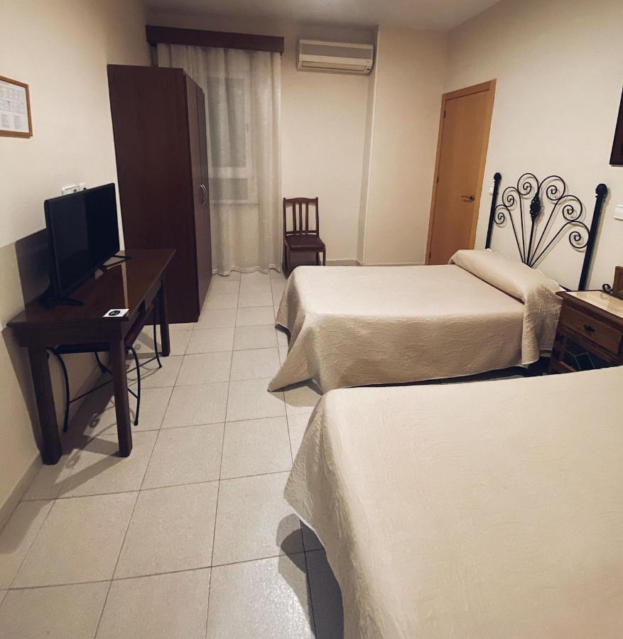 Hostal Restaurante El Paso Байлен Экстерьер фото