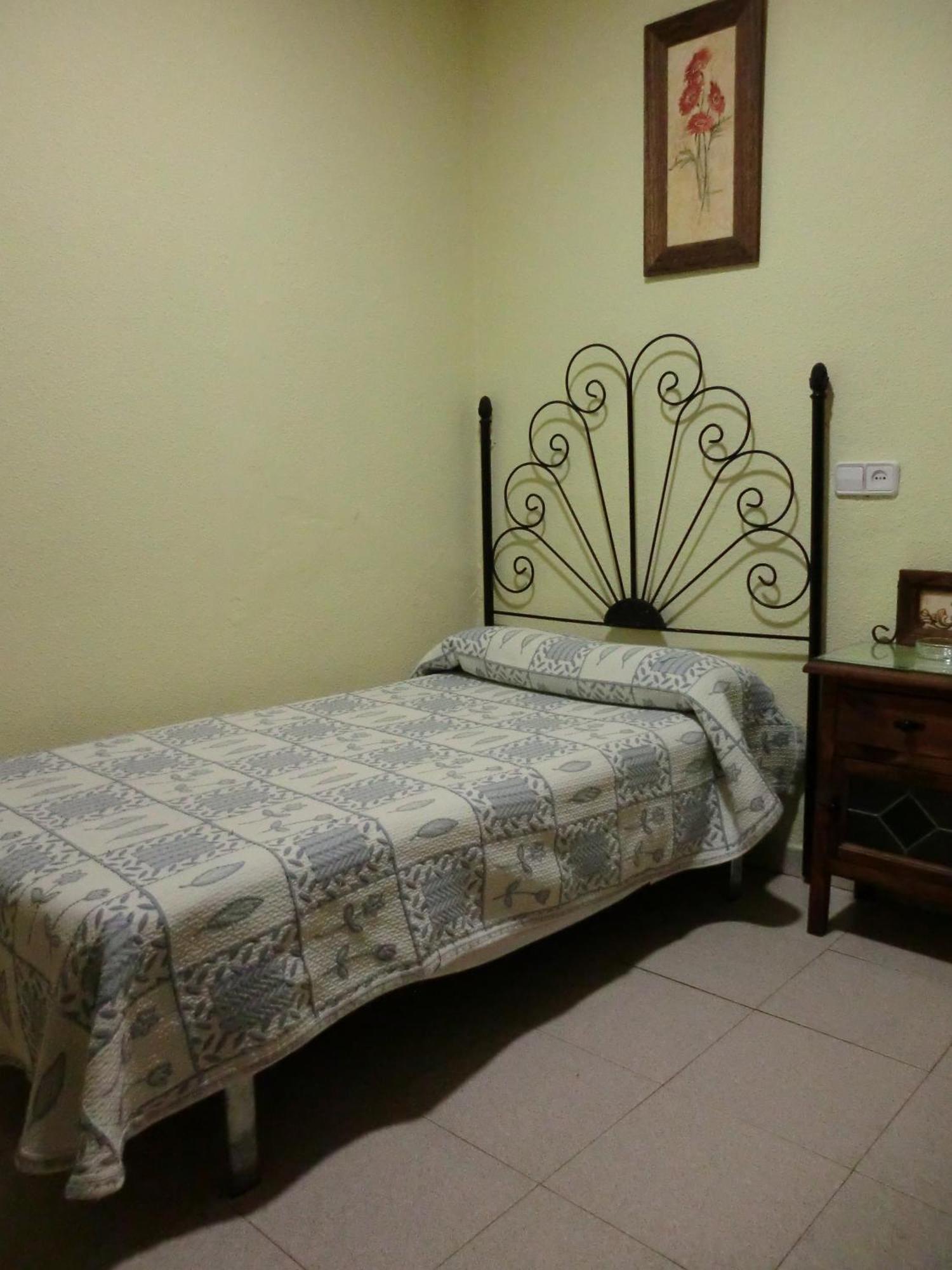 Hostal Restaurante El Paso Байлен Экстерьер фото